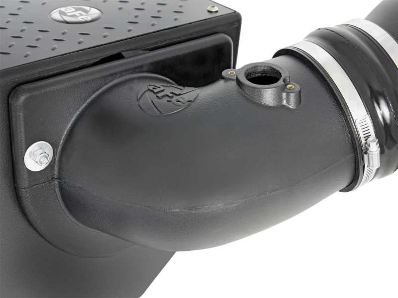 Magnum FORCE Stage-2 Si Pro GUARD 7 Air Intake System 75-80882-0